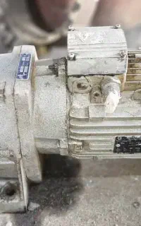 الکتروموتور گیربکس‌دار و دینام در توان‌های