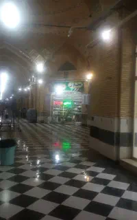 فروشنده خانم