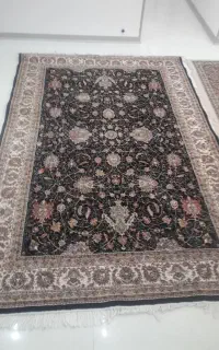 دوتا فرش ۶متری