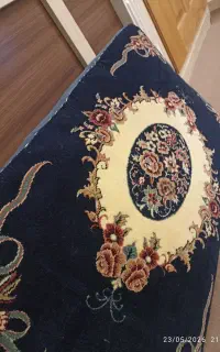 پشتی در حد