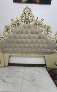 تخت دونفره چوبی و یکنفره فلزی