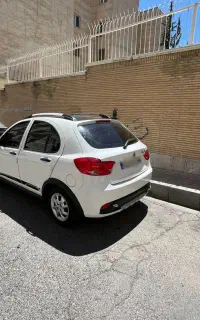 کوییکrsسفید مشکی بی رنگ،مایلم معاوضه کنم با۲۰۷