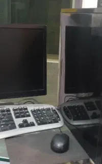 کامپیوتر نسل 4 کامل بهمراه مانیتور موس و کیبورد