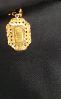 یک گوشواره گم شده