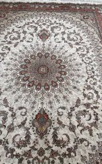فرش در حد نو ۳ در ۴