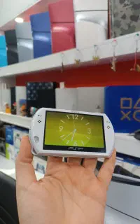 psp go در حد نو / کلکسیونی