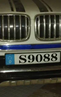 ماشین شارژی بی ام وی