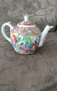 قوری برقی قدیمی