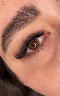 تخفیف واقعی اکستنشن مژه و لیفت مژه و ابرو