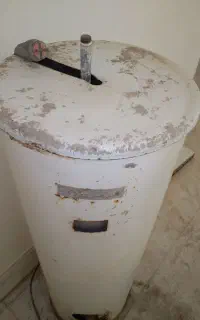 آبگرمکن برقی برند آزمون