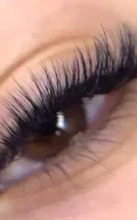 اکستنشن مژه و لیفت ابرو و مژه
