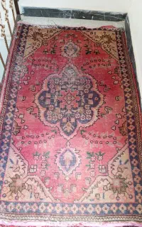فرش دستباف قدیمی
