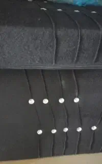 پشتی مخملی
