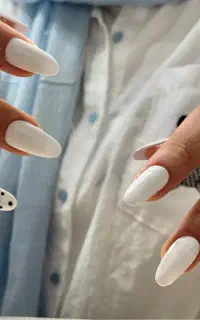 مدل برای کاشت ناخن