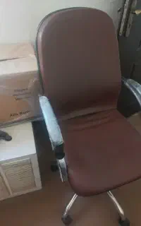 صندلی چرخدار ۲ عدد