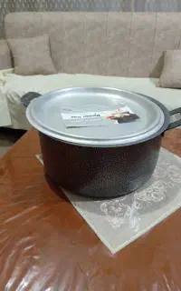 دیگ تفلون سایز بیست و هشت