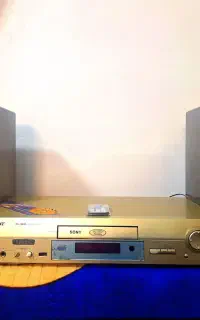 یک دستگاه اسپیکر ضبط سونی پرقدرت(SONY)4کاره درحدنو