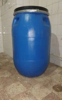 بشقه پلاستیکی در حد ۲۲۰لیتری