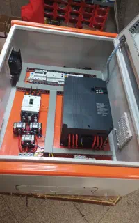 مونتاژ کار تابلو برق صنعتی جویای کار