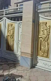 اجرای نقاشی و رنگ امیزی درب فلزی و درب چوبی٪