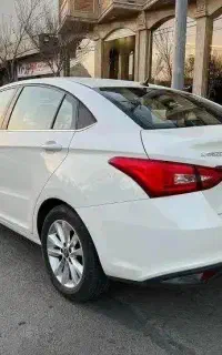 آریزو 5 اکسلنت