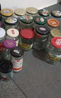 تعدادی شیشه