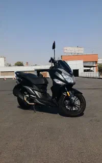 SYM j200