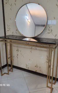 میز ناهار خوری 6نفره  و کنسول و آیینه و جلو مبلی