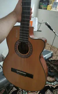 گیتار والنسیا