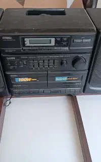 دستگاه ظبط مدل aiwa