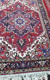 فرش هریس تاجری تازه از دارافتاده  سه متری خالچا