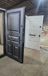 نصب و تعمیر و بازسازی درب های اتاقی و ضد سرقت