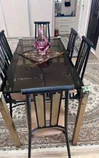 میز غذاخوری فلزی