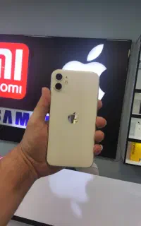 آیفون ۱۱ نرمال