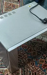 مایکروویو SUNIYA گریل‌دار مدل SU-3530T سالم و تمیز