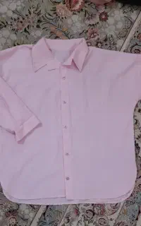 یک عدد شومیز دخترانه و یک عدد کُت زنانه