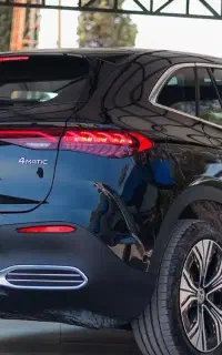 BENZ EQE 500