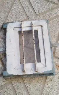 پنجره حمام دستشویی