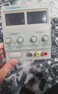 منبع تغذیه