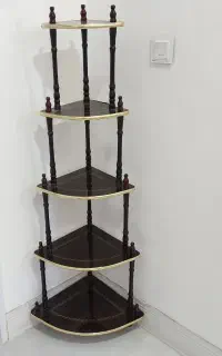 استند چوبی کنج