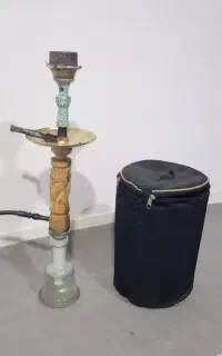 یک عدد قلیان زیبا خوش طعم همراه باه کیف