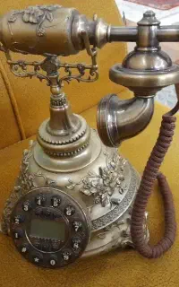 تلفن رو میزی دکوری طرح قدیم