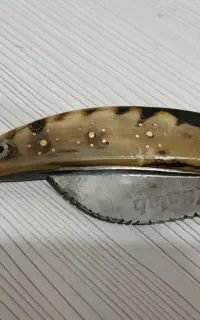 چاقو تیغ برنده دسته شاخ بز