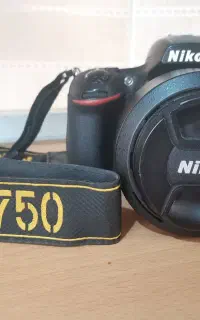 نیکون D750