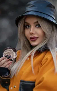 خدمات تخصصی عکاسی وفیلمبرداری (عکاس خانوم و آقا)