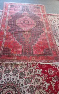 یک عدد قالی کردی
