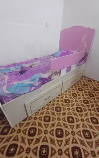 دو عدد تخت خواب