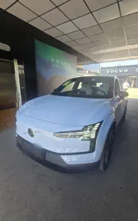 ولووEX30 دو موتور AWD صفر