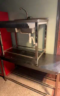سینک و میز کار استیل صنعتی