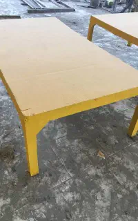 تخت چوبی
